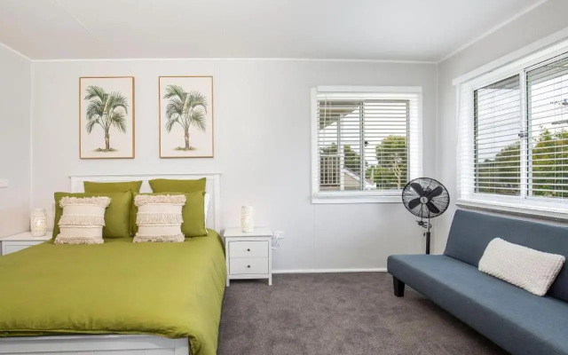 Sunfish - Pet Friendly - 4 Mins Walk to Beach