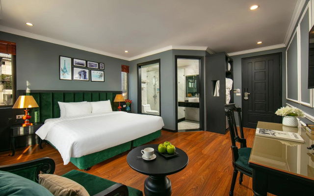 La Selva Premium Hotel – Guest Rooms – Hanoi