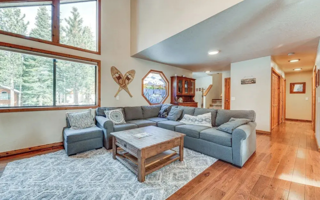 Family-friendly Truckee Cabin in Tahoe Donner!