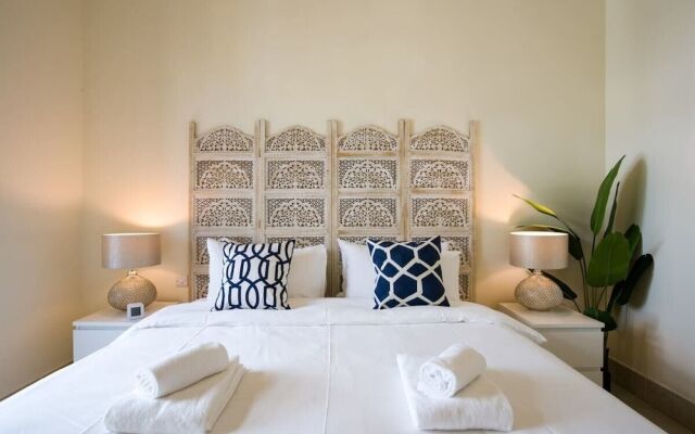 Secluded Apartment in the Heart of Downtown