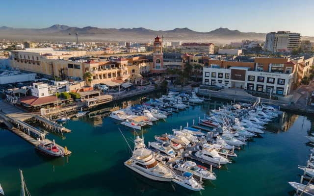 Paraiso Residences Marina Cabo by Capitalia