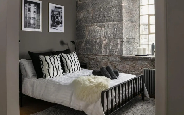 Two-bedroom Apartment at Royal William Yard