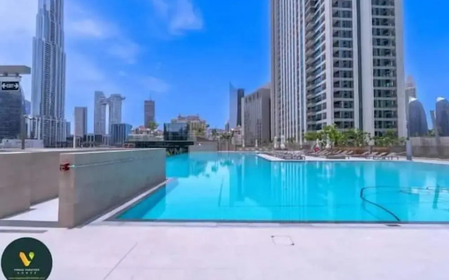 Vogue - Downtown Views- II