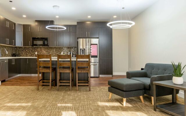 Quality Inn Sunshine Suites