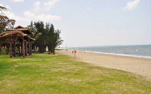 Sandhills Beach Resort & Spa