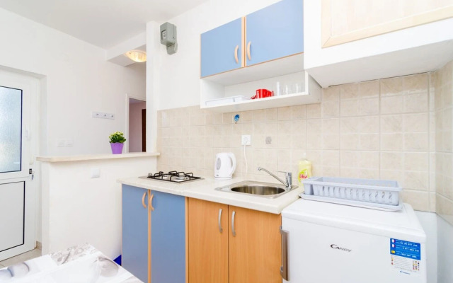 Apartments & Room Lino