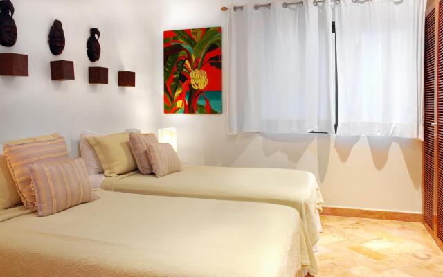 Porto Playa Condo Hotel & Beachclub
