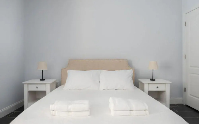 5 Bedroom Gem Minutes from Manhattan