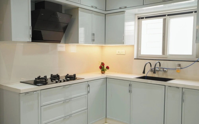 Aurelia Apartment By Red Olive 4bhk 30min Hitech