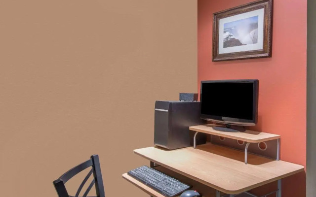 Super 8 Youngstown/Austintown