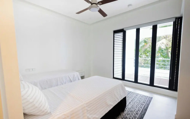 Paradise Bay Great View Luxury 2BR Condo