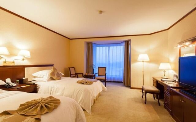 Changchun Overseas Chinese Hotel