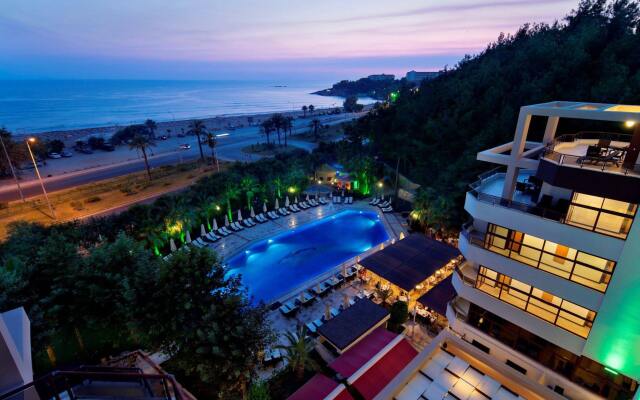 Miarosa İncekum Beach Hotel