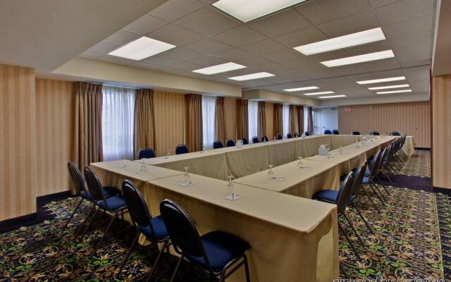 Staybridge Suites Calgary Airport by IHG