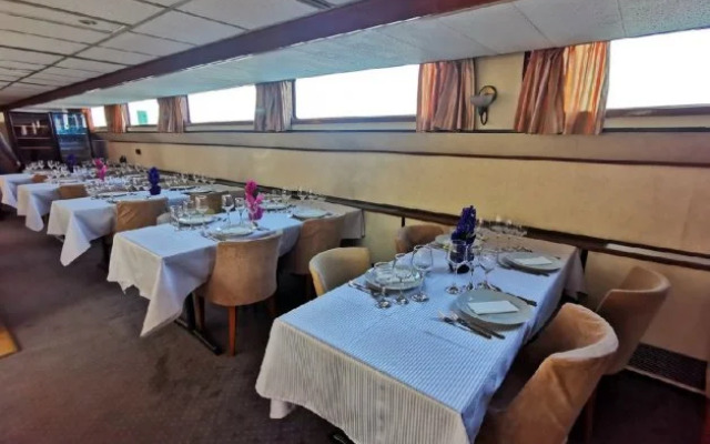 MS Diana-Nava de croaziera pe Dunare