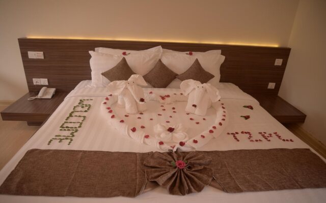 Thazin Palace A Hotel