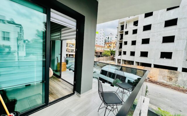 Beautiful 1 Bed Apartment in Kyrenia, Cyprus