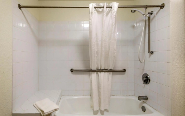 Quality Inn & Suites Olde Town