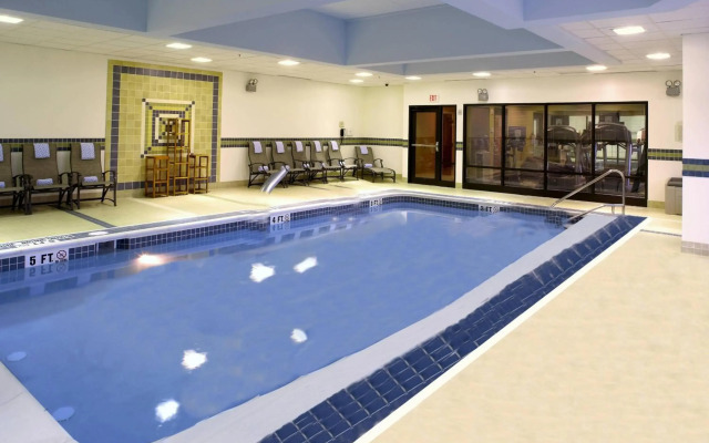 Fairfield Inn & Suites by Marriott Pittsburgh Neville Island
