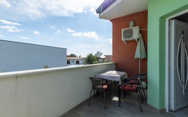 Seaview Apt Near Paklenica 4 Close To Sea