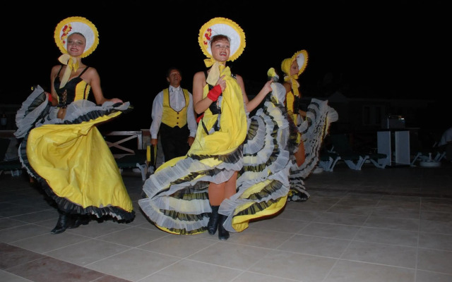 Perdikia Beach Hotel