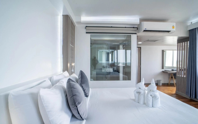 Thong Tarin Hotel – Guest Rooms – Surin