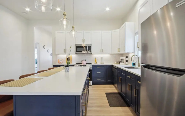 Blissful 5br/3ba Haven Near Riverwalk & Downtown!