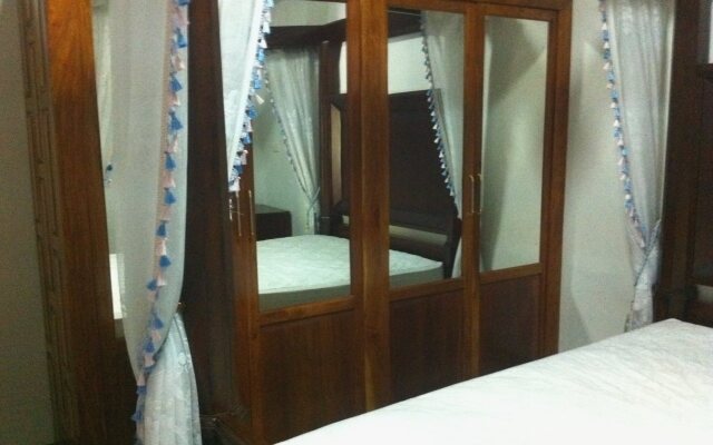 Lert Prasert House