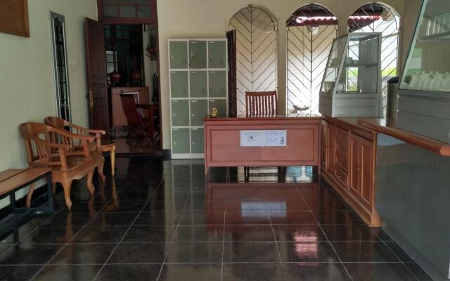 Rumah Hoho Resto