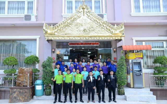 Royal Naung Yoe Hotel