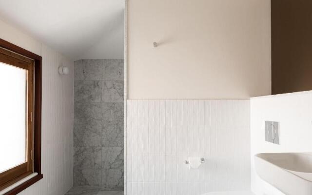 Garde Hotel and Warders Cottages