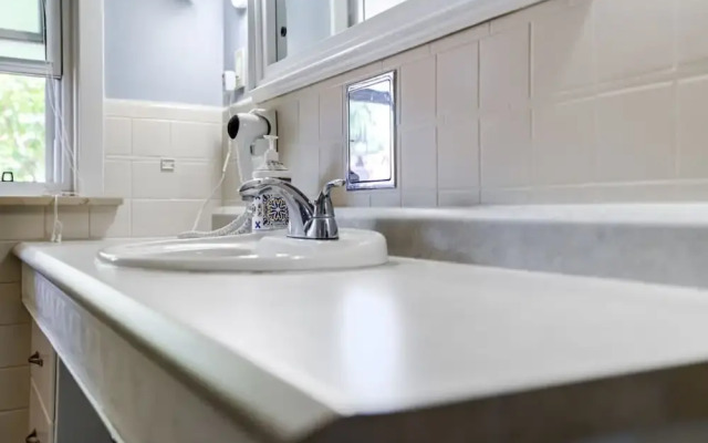 Charming 3BR Home in Quiet Kitchener Neighborhood