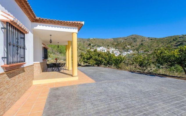 Villa with 4 Bedrooms in Daimalos, with Wonderful Mountain View, Private Pool, Enclosed Garden - 17 Km From the Beach