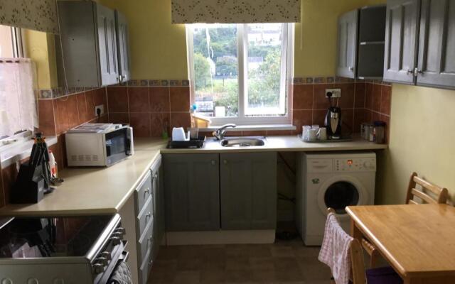 Apartment with basic equipments and shared garden