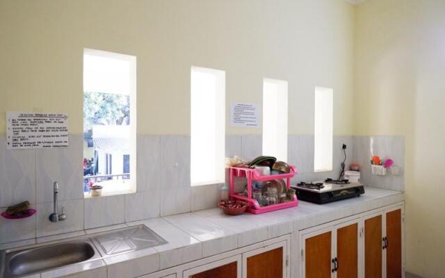 Koolkost Syariah near Transmart Banyumanik Semarang