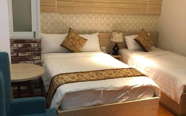 Phi Long Hotel