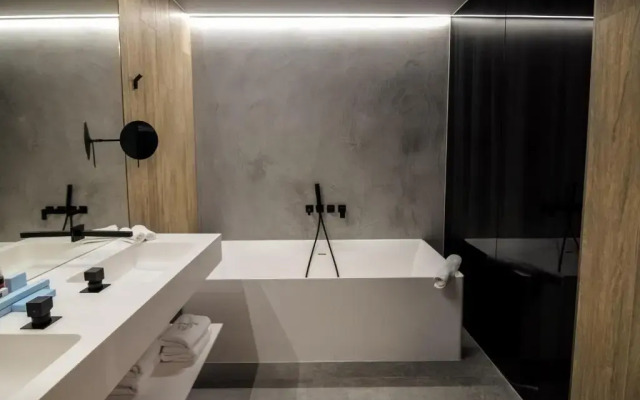 Qosmo Brasov Hotel