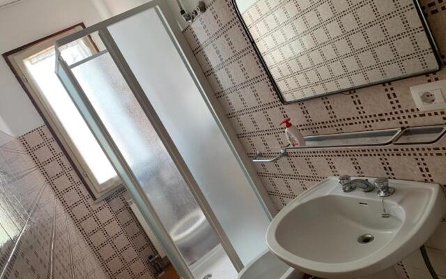 Appartamento 4 posti con piscina balcone e bbq