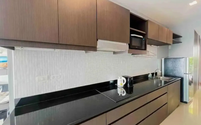 Sea View Suite Pool Access  C81