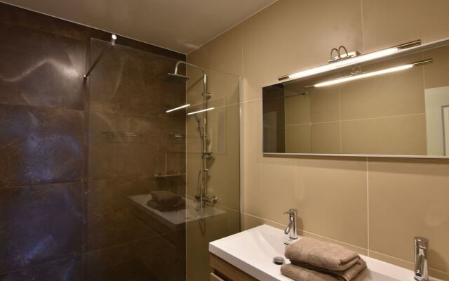 Cozy Apartment in West Flanders with Sauna & Hot Tub
