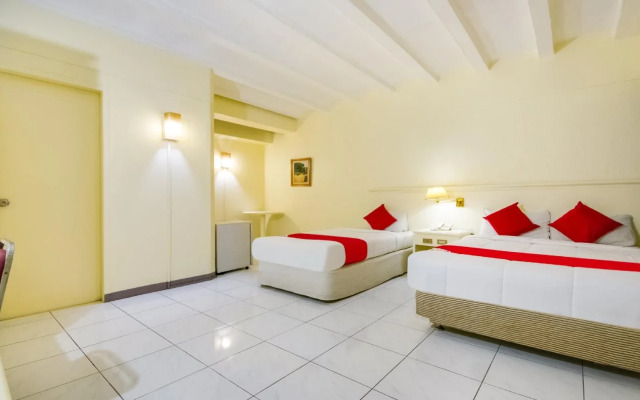 OYO 465 Ford's Inn (Vaccinated Staff)