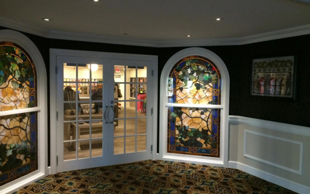 Cedar Point's Hotel Breakers