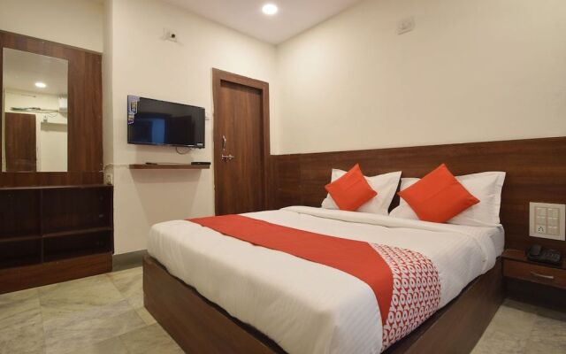 Collection O 23086 Hotel Mayur