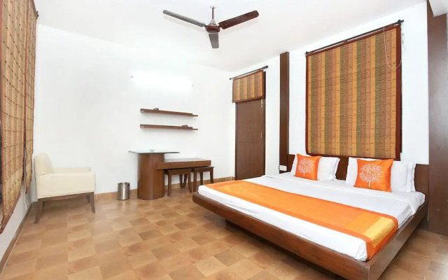 OYO 10976 Home Cheerful 2BHK Scenic Barog