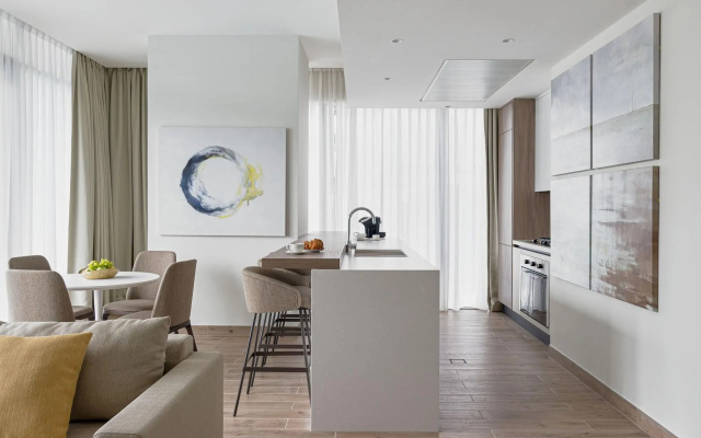 Jumeirah Living Marina Gate