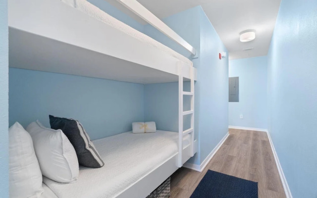 Grand Caribbean East 114