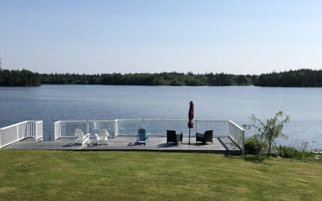 The Lake House Bed & Breakfast