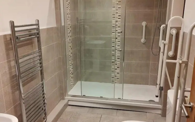 4 Guests - Bbq - Parking - Garden