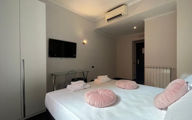 Cloud 9 Hotel