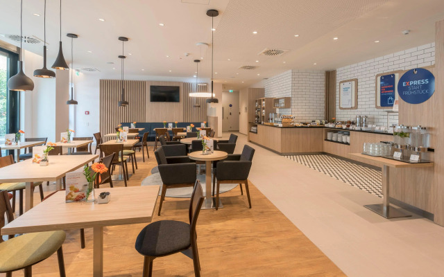 Premier Inn Mannheim City Centre
